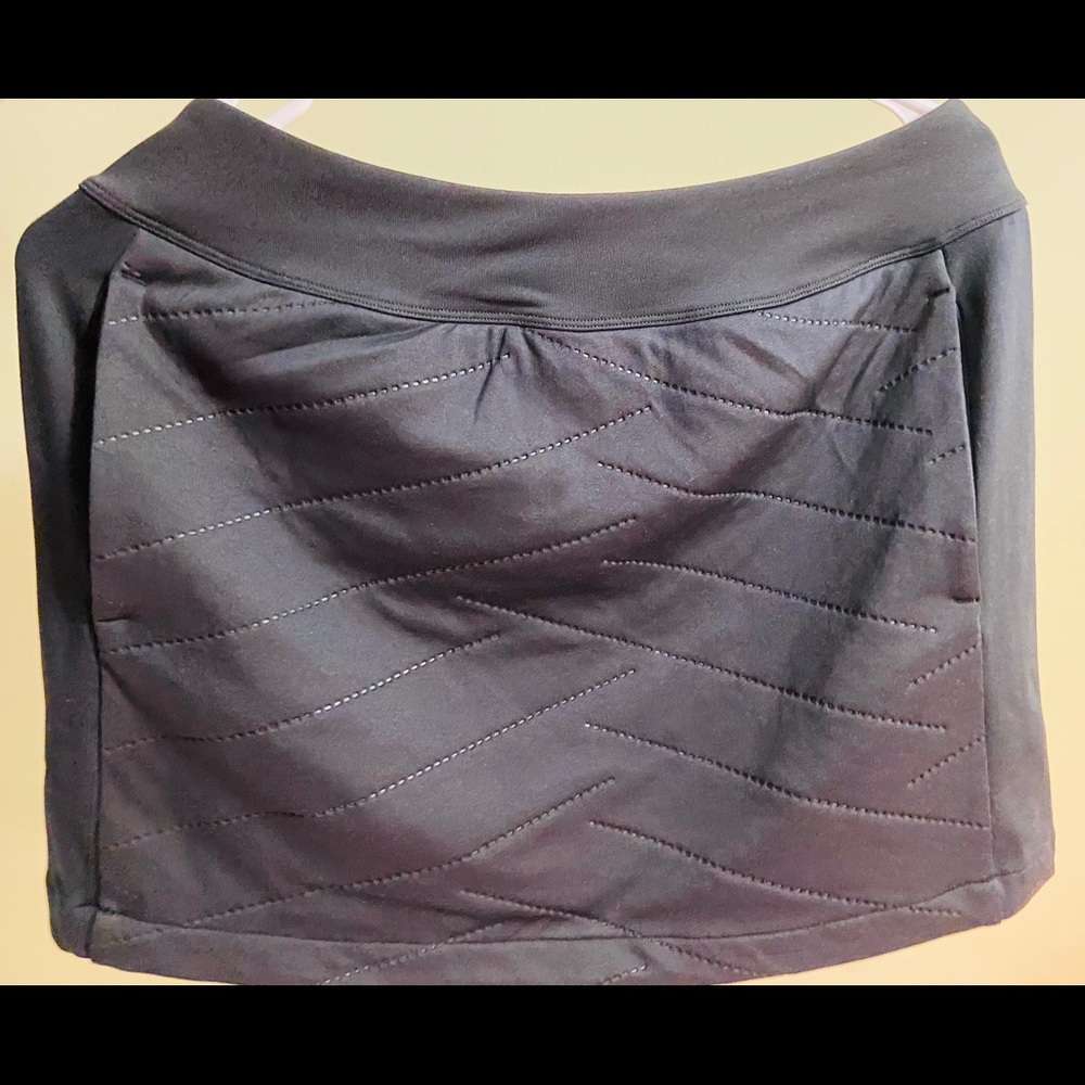 new)under armour cold gear golf skirt black M